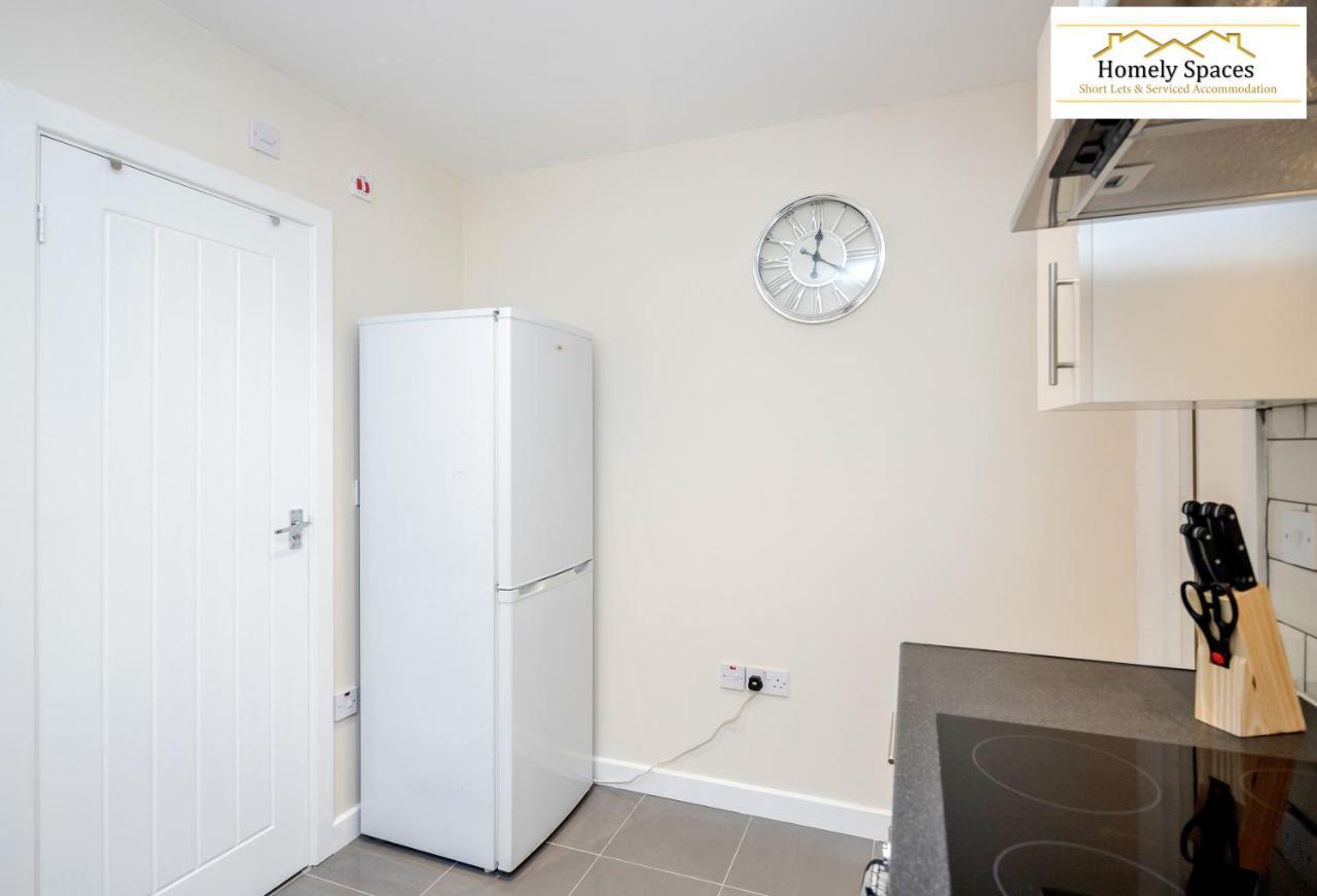 Bedford Hospital Victoria Apartments A And B By Homely Spaces Short Lets & Serviced Accommodation Exterior foto